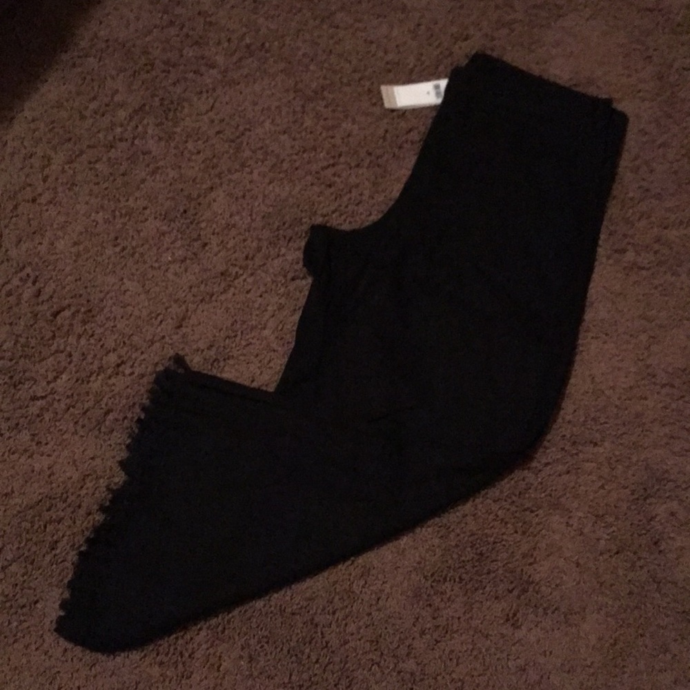 Banana Republic Blake Tassel Hem Crop Pant - Picture 4 of 8